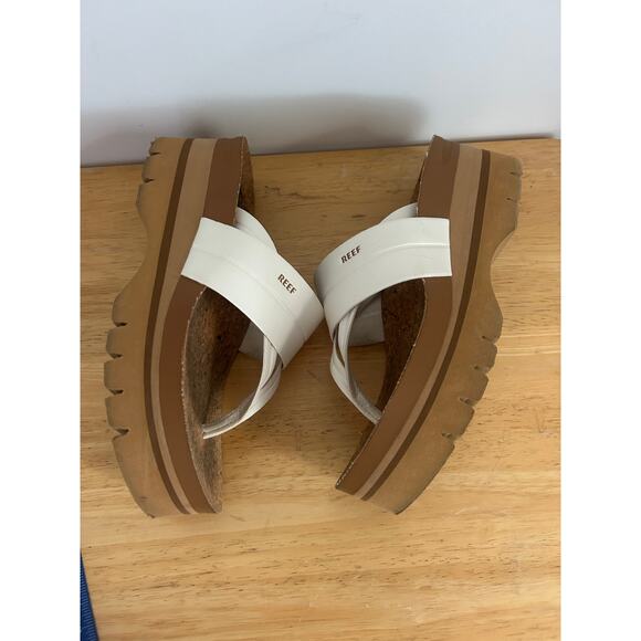 Reef Vista Higher Savanah Sandals - Whisper White - Size 7 - Picture 11 of 15